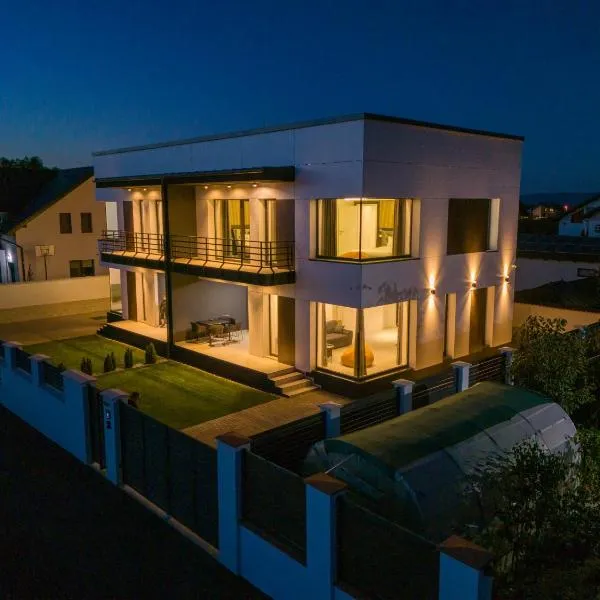 KOA - Nest，位于布拉索夫的酒店