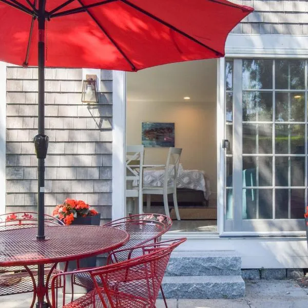 East End Condo w Beach Access，位于普罗温斯敦的酒店