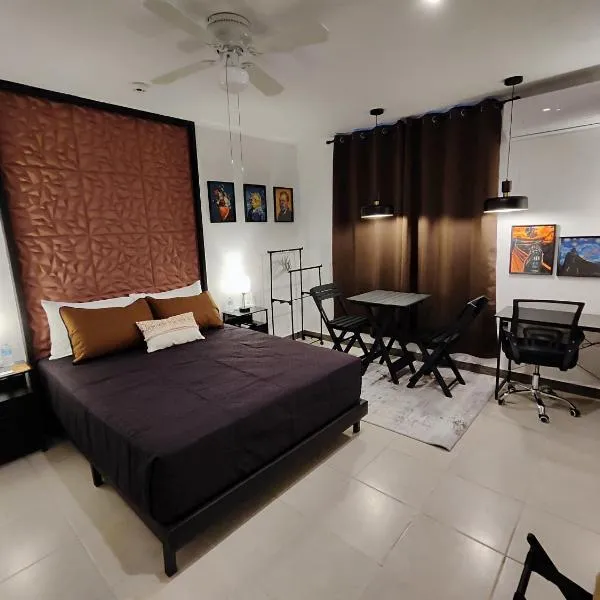 Casa Aceves & Bueno Hotel Boutique，位于El Salto的酒店