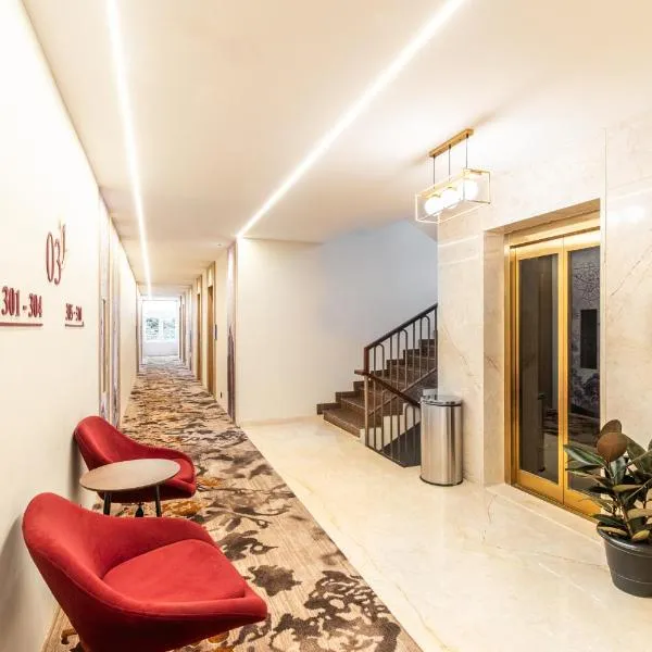 Hotel Lenexa by Bestinn Leisure，位于班加罗尔的酒店