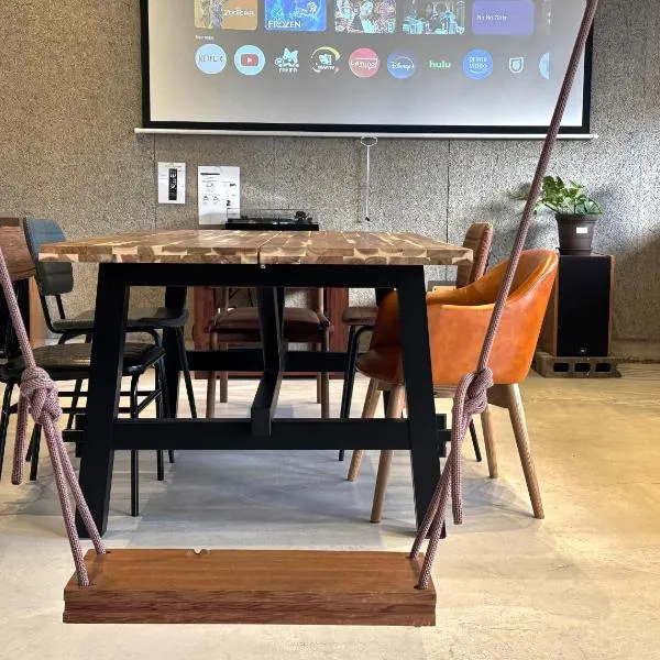 富士Base御殿場 Station-Side Hideout，位于御殿场市的酒店