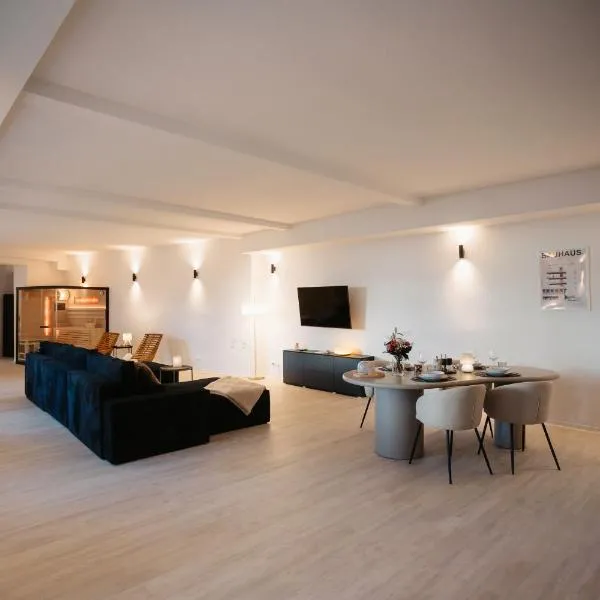 barrierefreies Loft Apartment am Bauhaus Museum，位于德绍的酒店