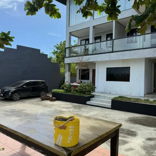 Bonbon Beach House，位于Liloan的酒店