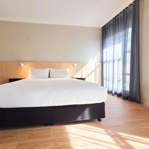 El Toro Motel，位于沃里克农场的酒店