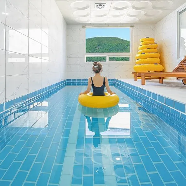 Gapyeong Boreum-Dal Poolvilla，位于加平的酒店