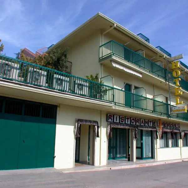 Hotel La Pergola，位于Barile的酒店