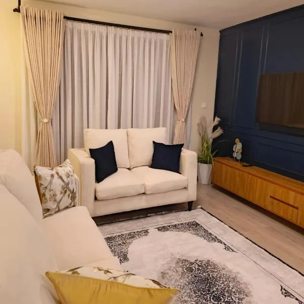 Stylish 2BR with pool at Shawmut Suites, Nakuru，位于纳库鲁的酒店