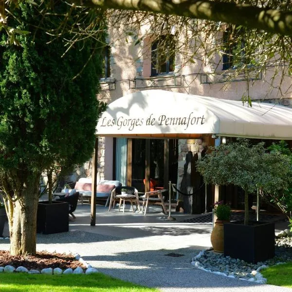 莱斯格吉斯佩那福特酒店，位于Callas的酒店