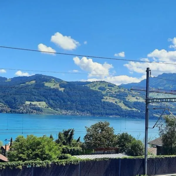 Thunersee View Studio，位于Einigen的酒店