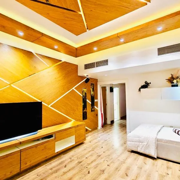 La Vista Home Stay with Parking，位于阿吉曼的酒店