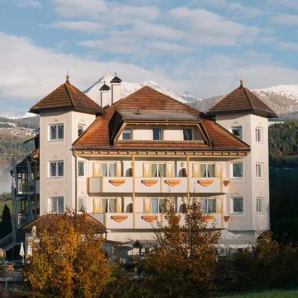 Hotel Roduna，位于罗登戈的酒店