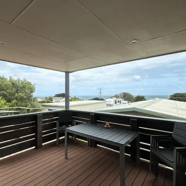 比格弗阿波罗湾双鱼假日公园酒店，位于阿波罗湾的酒店