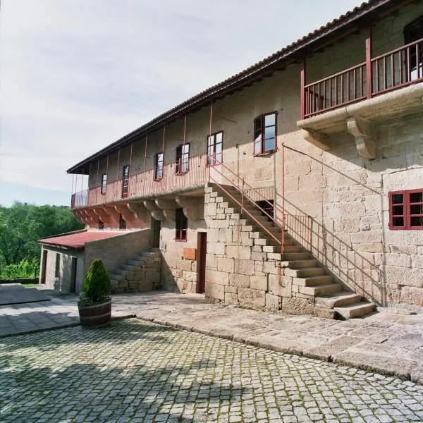 Casa Rural Torre Lombarda，位于Sarreaus的酒店