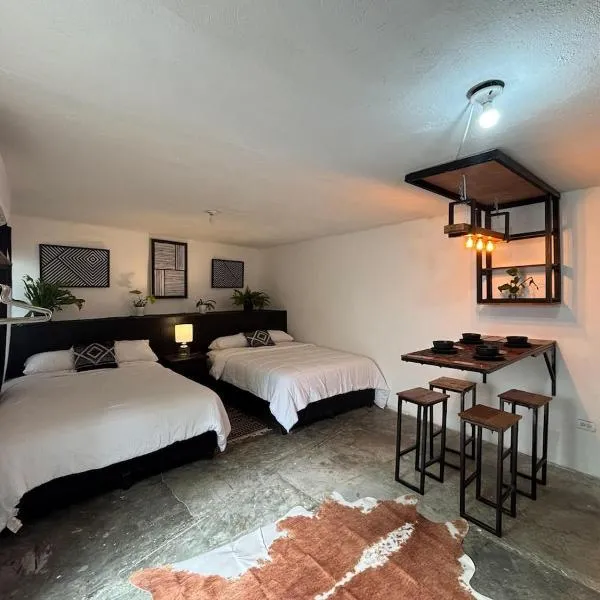 Apartment #4 for 4 Central-WiFi-consulate，位于马塔莫罗斯的酒店