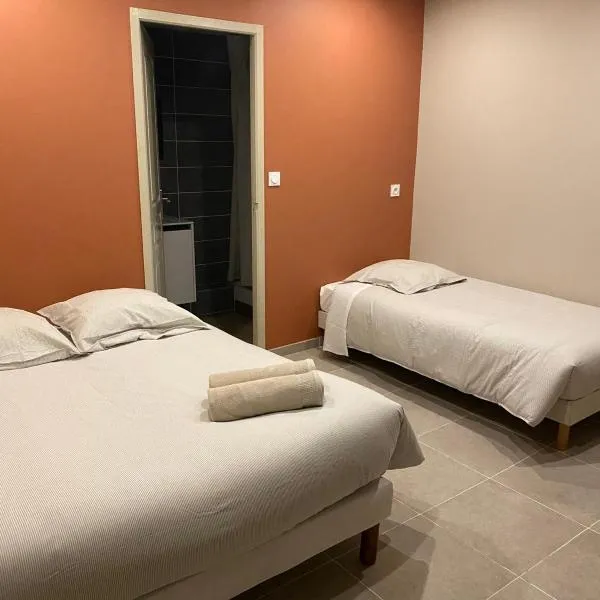 Hôtel La Lavande，位于卡庞特拉的酒店