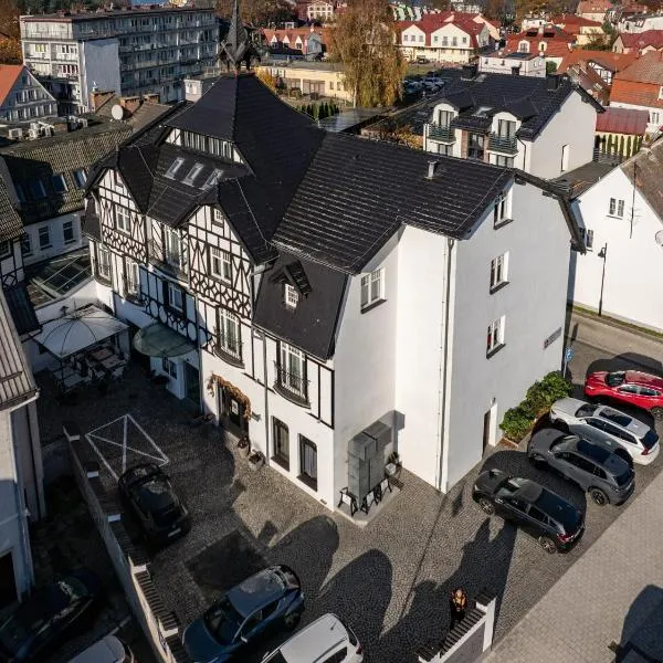 Hotel Rejs，位于乌斯特卡的酒店