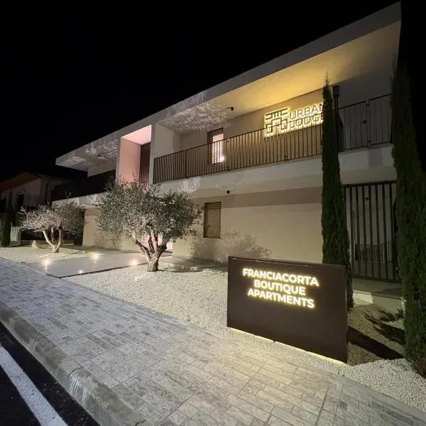 Urban Lodge- Appartamenti in Franciacorta,位于埃尔布斯科的酒店