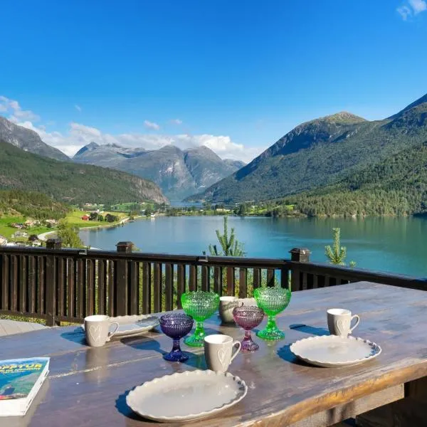 Luxury cabin with amazing views，位于史特林的酒店