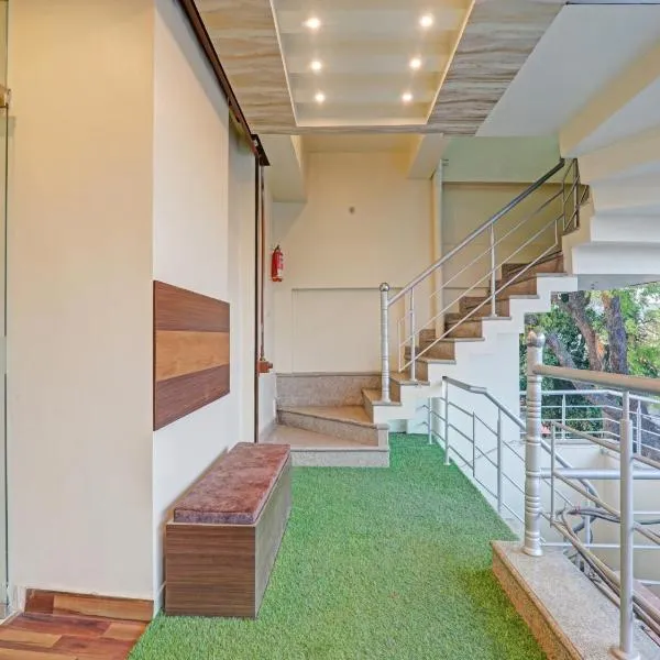 Hotel O The Ashiyana Inn，位于Charbagh的酒店