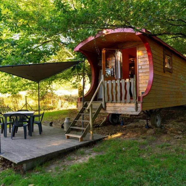 Roulotte La Vert-Dîne，位于圣帕尔杜的酒店