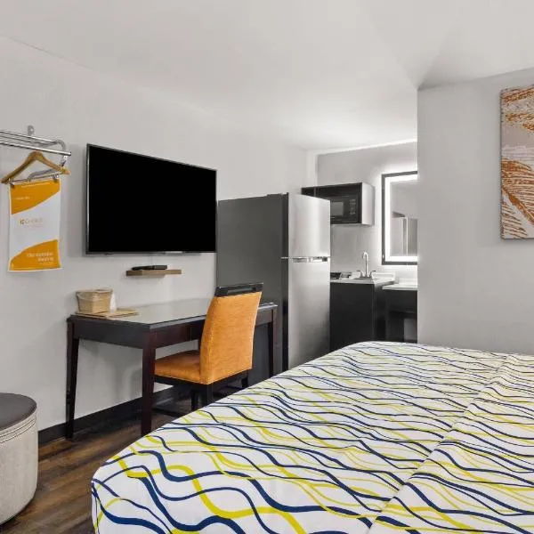 Suburban Studios Orange Park - Jacksonville near Naval Air Station，位于橘园的酒店