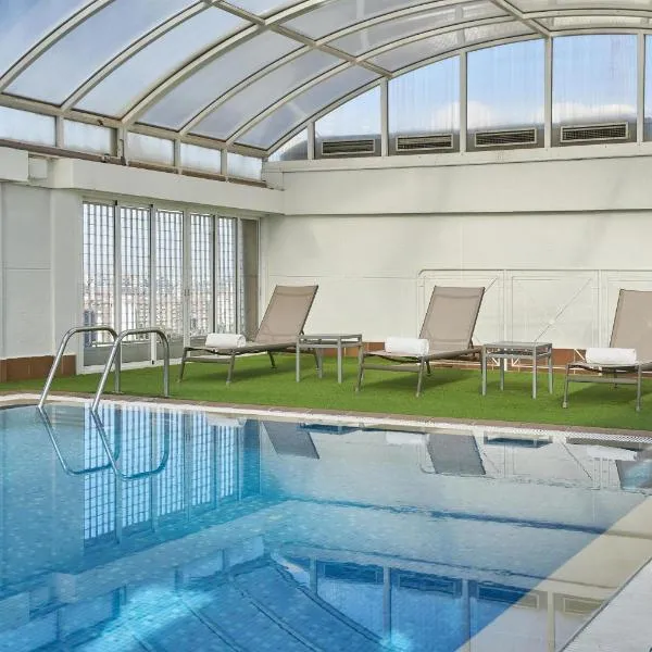 NH瓦伦西亚中心酒店，位于瓦伦西亚的酒店