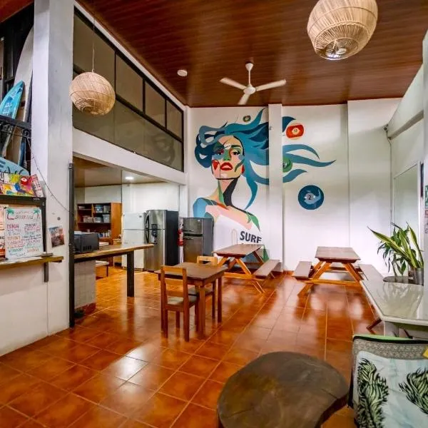 Sandy Toes Hostel，位于萨玛拉的酒店