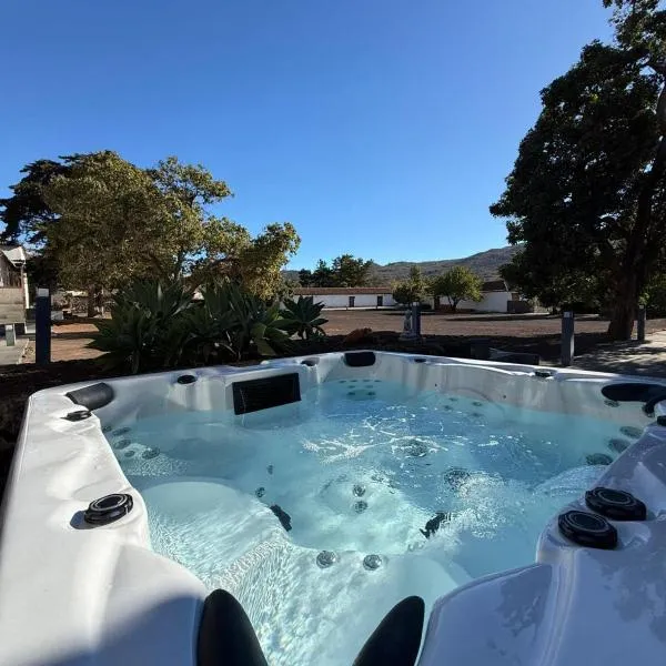 卡索那德尔庭院旅馆，位于桑蒂亚戈德尔泰德的酒店