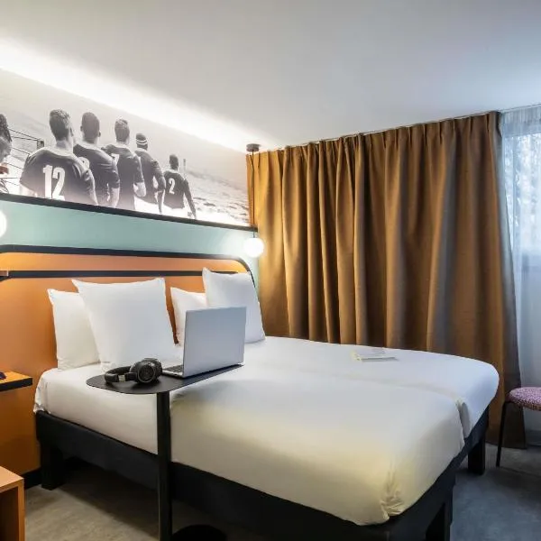 西巴黎 - 哥伦布基里亚德酒店，位于科隆布的酒店