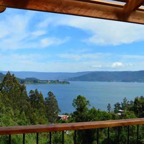 Cabaña con vista al mar y bosque nativo，位于瓦尔迪维亚的酒店