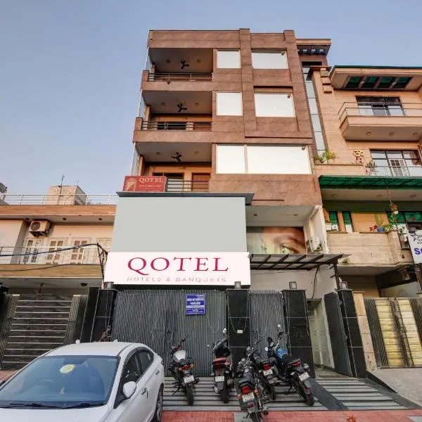 Qotel Comfort Ashok Vihar - Near Delhi University，位于新德里的酒店