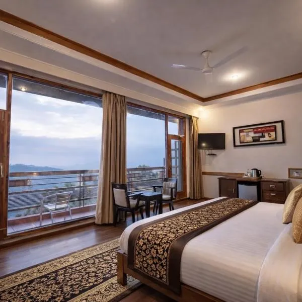 Pine Resort Kasauli # A Complete Resort away from City Hustle，位于卡绍利的酒店