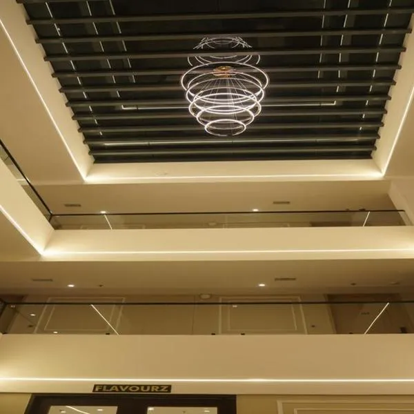 Hotel P4 City Center Jabalpur,位于贾巴尔普尔的酒店