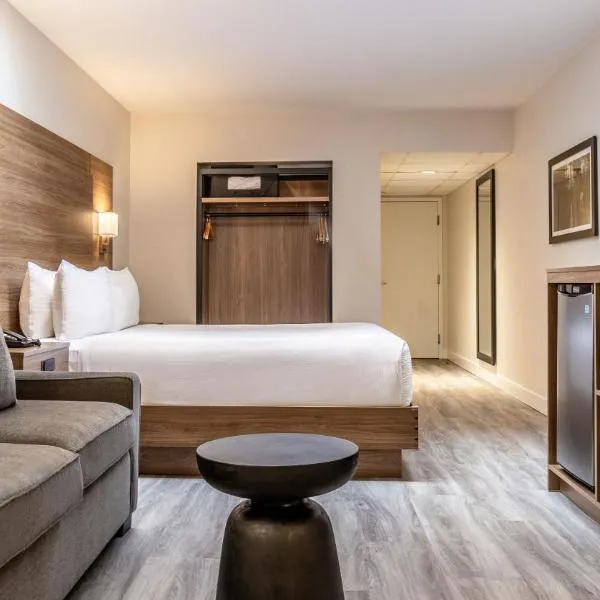 Atrium Hotel Vancouver，位于温哥华的酒店