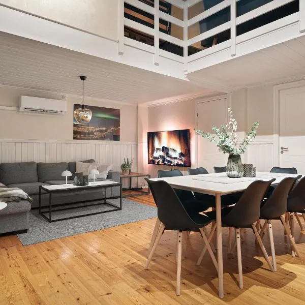 Elegant Large Apartment - Tromsø City Center，位于特罗姆瑟的酒店