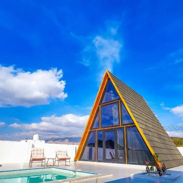 Wadi Bani Khalid-Al Joud Green hostel A-Frame Cabin，位于Zilaft的酒店