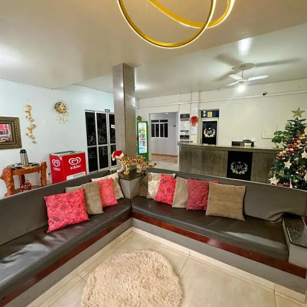 Hotel Monte Carlo - Cáceres，位于卡塞雷斯的酒店