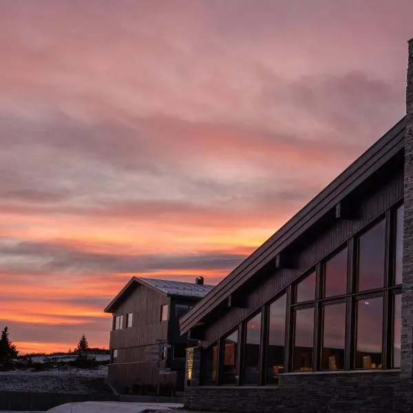 哈弗耶尔皮勒斯托瓦酒店，位于哈山的酒店