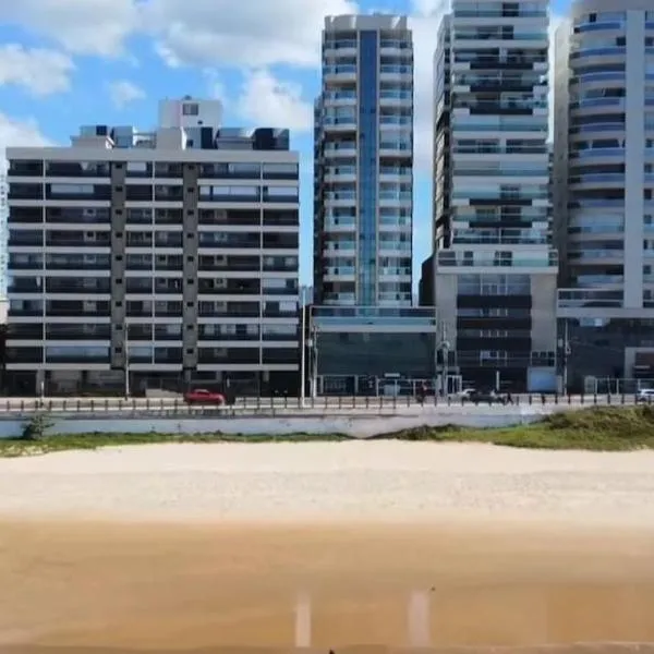 Edificio Sebastião Carneiro，位于瓜拉派瑞的酒店