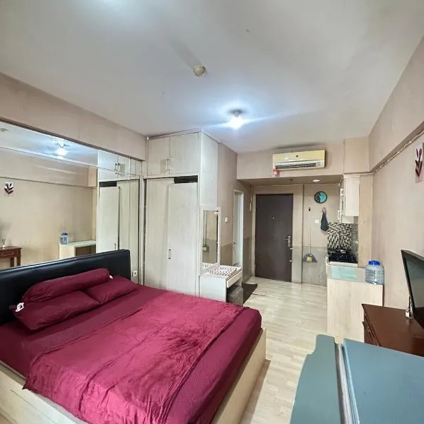 Apartemen puri park view Best view pool shein，位于雅加达的酒店