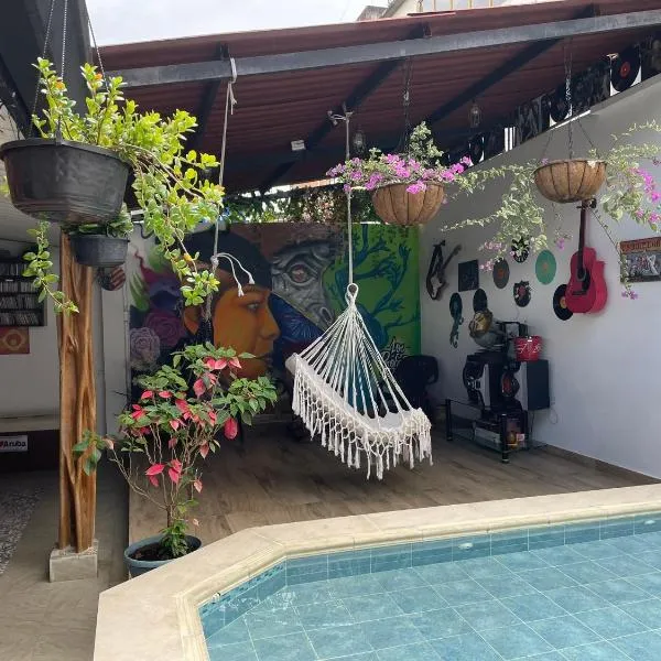 Casa Hostal los Profes，位于莫科阿的酒店