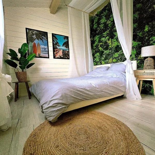 Chalet exotique "BALI" avec sauna，位于Massongy的酒店