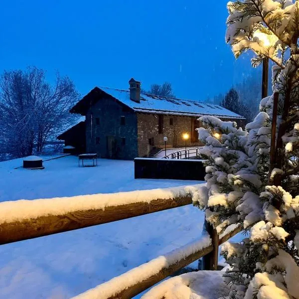 Club Esse Pila 2000，位于皮拉的酒店