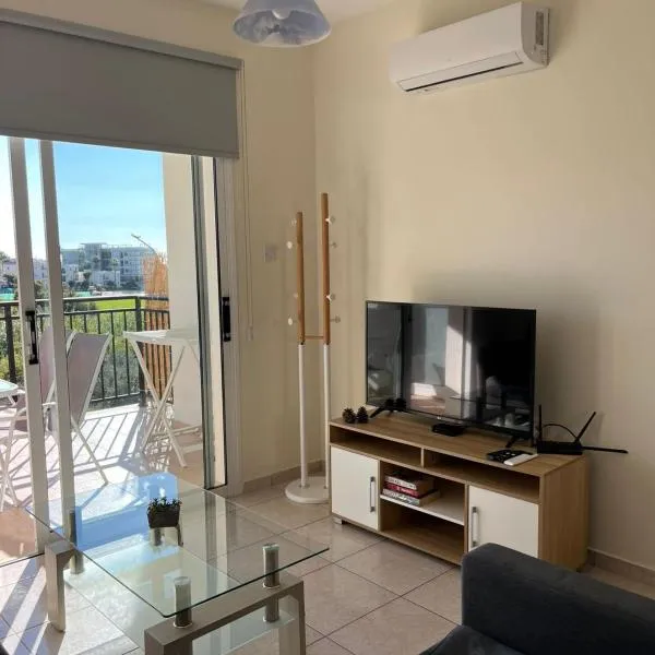 Eden Heights Sea View Apartment 203 - By IMH Travel & Tours，位于帕福斯的酒店