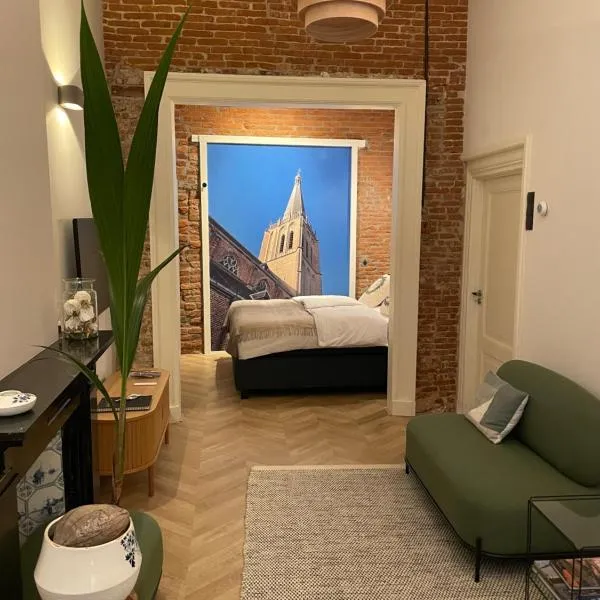 Bij de Kerk，位于杜斯堡的酒店