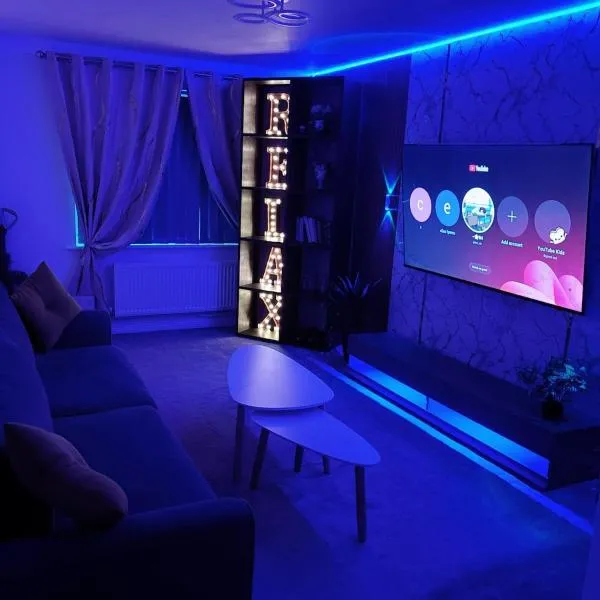 Ellas Stays，位于Farnworth的酒店