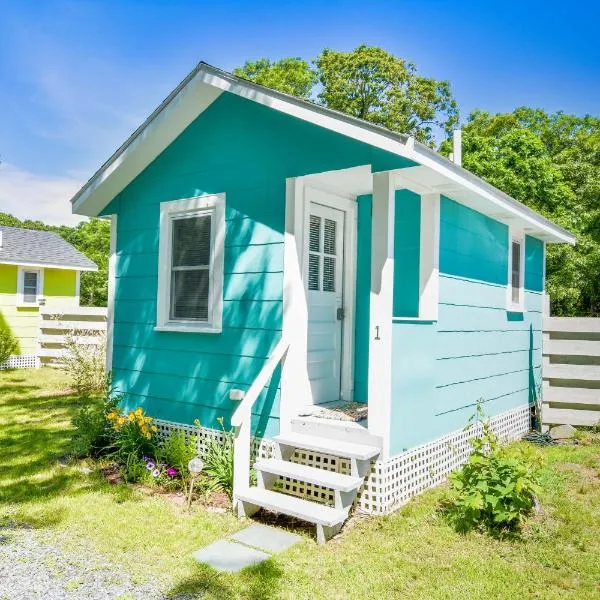 Cozy Colorful Cottage Perfect for 2，位于伊斯特姆的酒店