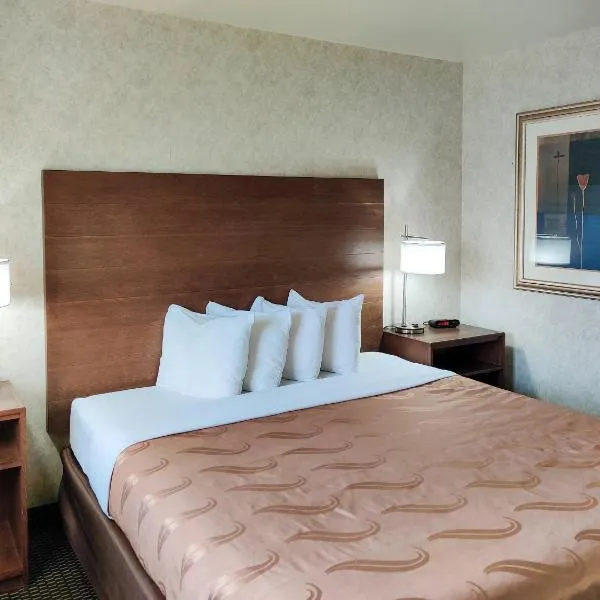 Econo Lodge Flagstaff East I-40，位于弗拉格斯塔夫的酒店