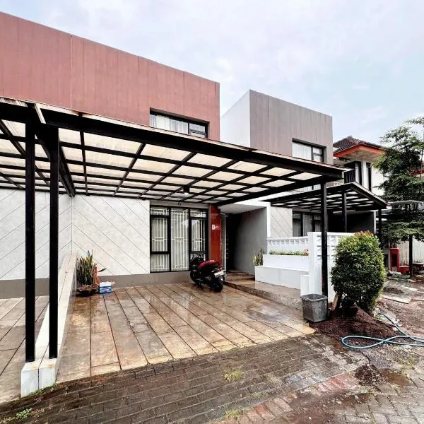 Villa FiFa，位于Blimbing的酒店