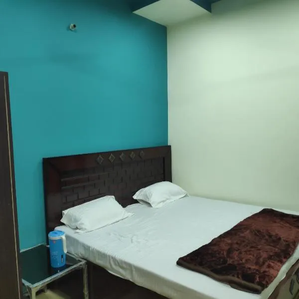 Sant-I Hotel，位于坎普尔的酒店